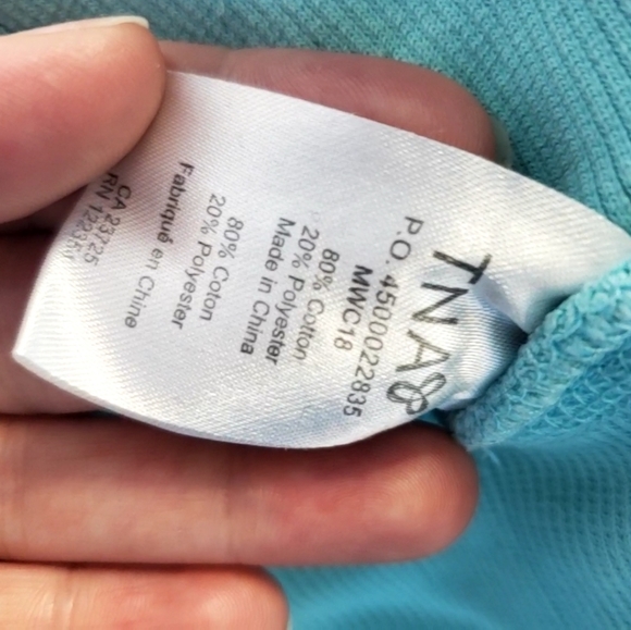 🍭 3 x $25 | ARITZIA / TNA Teal and Lime Green Zip Up Hoodie Sz. M *minor flaw* - Picture 10 of 10